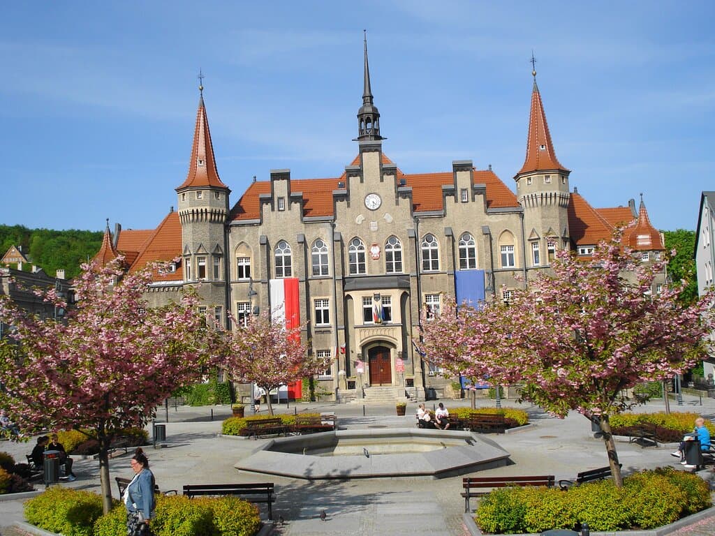 Ratusz znajdujący się na Placu Magistrackim w Wałbrzychu