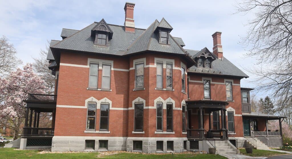 The house from the side