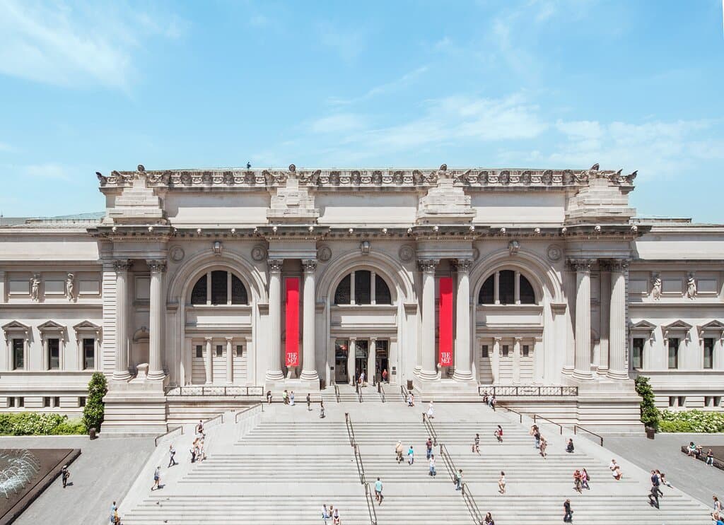 The Met Fifth Avenue exterior.