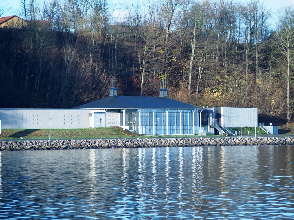 Museet med den bedste beliggende ud til vigen. 