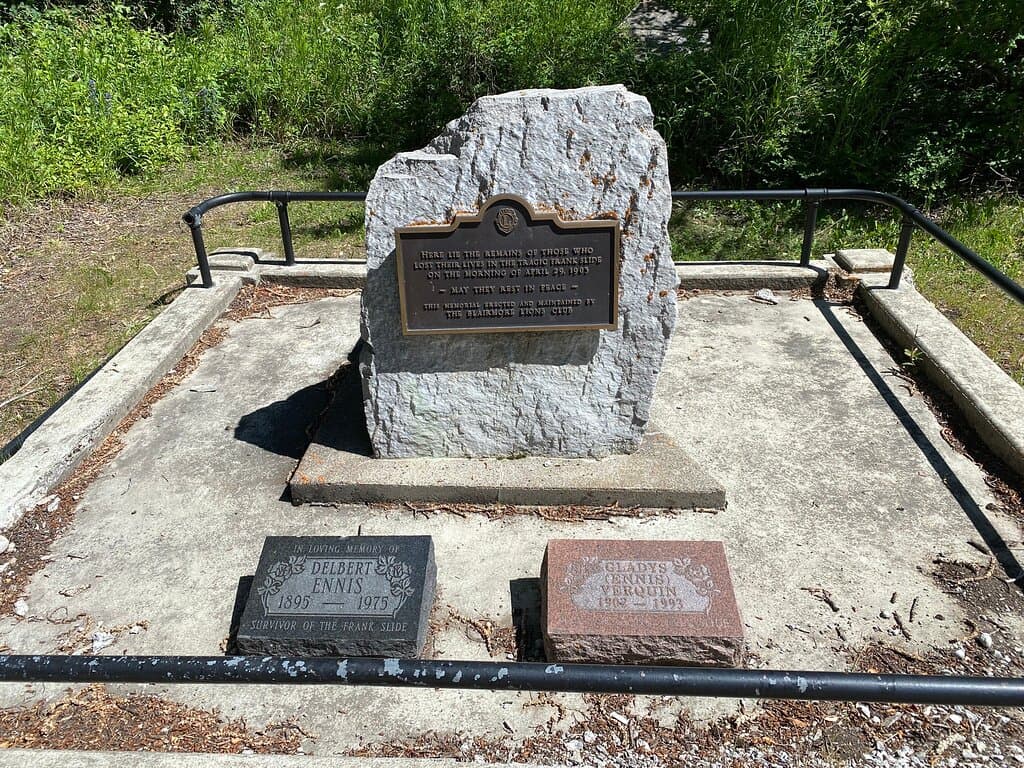 Slide Cemetery Dyea