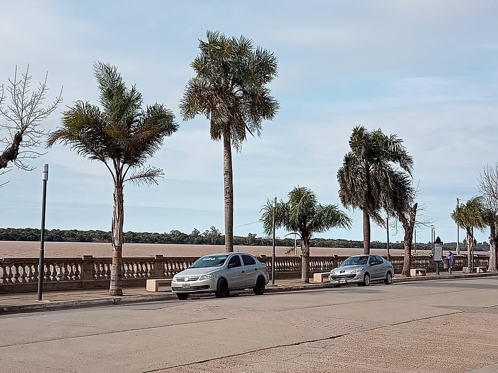 Costanera de Colòn sobre Río Uruguay- Provincia de Entre Ríos- Argentina 2022.