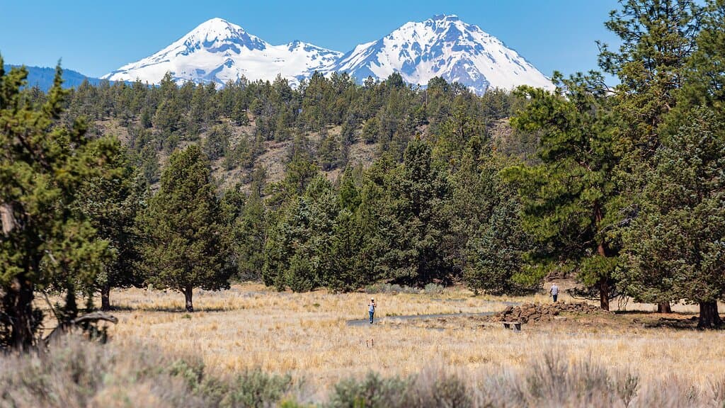 Riley Ranch Nature Reserve is close to the center of Bend, has amazing scenic views, and has relatively easy hiking paths. This park does not allow dogs.