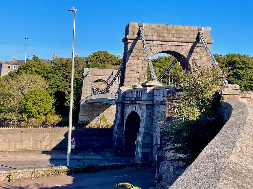 Wellington Suspension Bridge