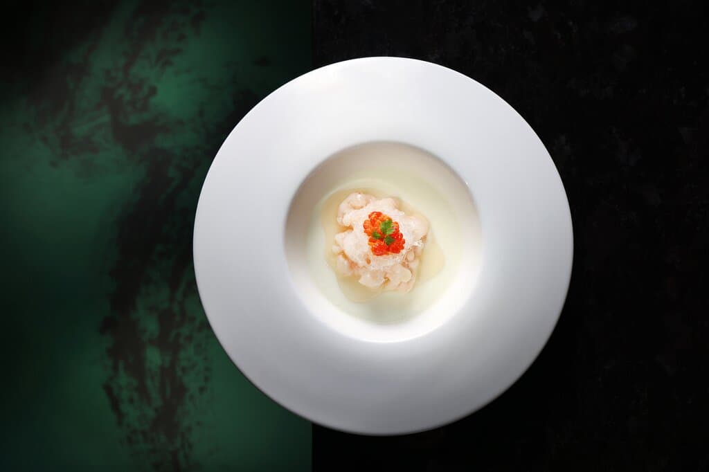 Steamed Lobeter and Egg White with Bird's Nest and Crabmeat Roe