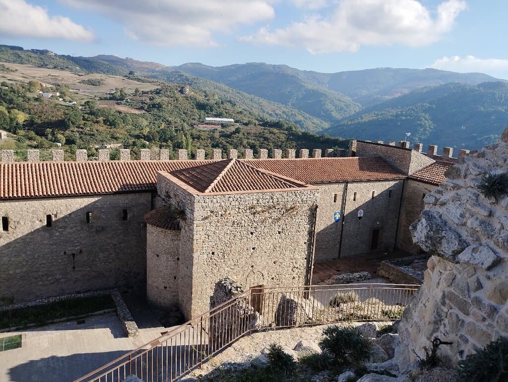 Castello Svevo (Swabian-Aragonese Castle)