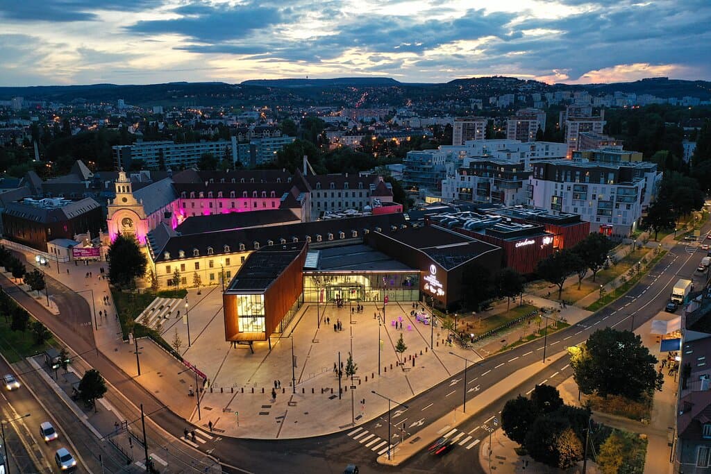 La Cité internationale de la gastronomie et du vin est le nouveau lieu dijonnais pour des événements gourmands et festifs tout au long de l'année.