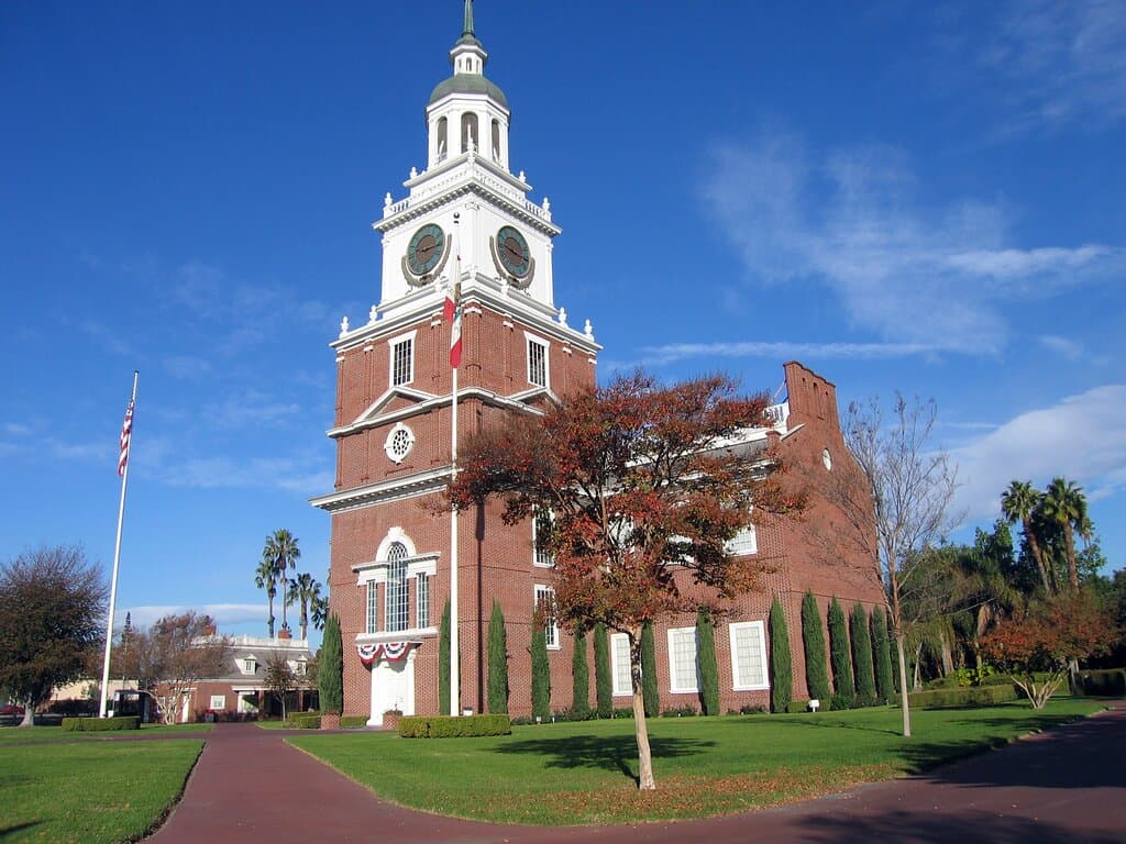 Knott's Independence Hall