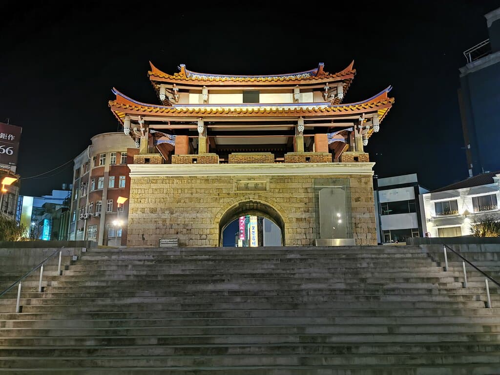 東門城