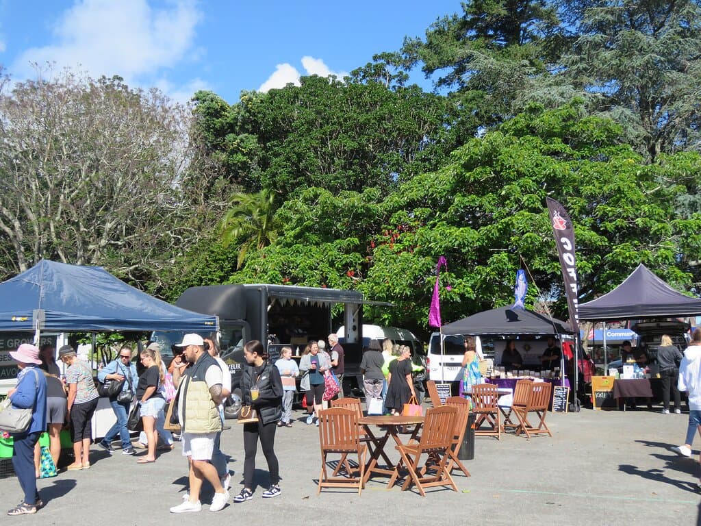 Cheery little market