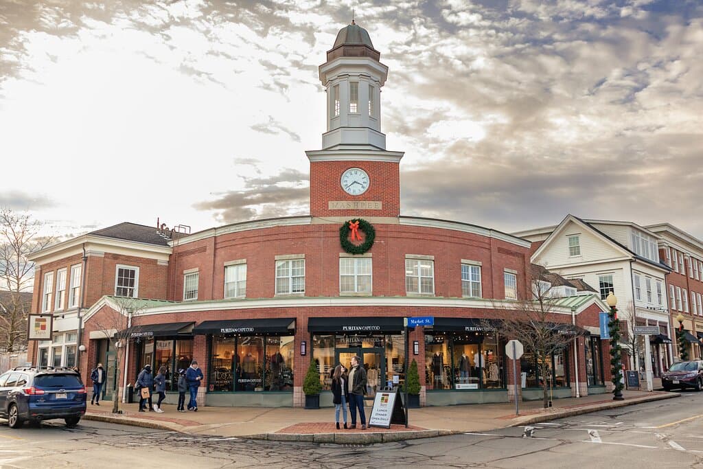 Holidays at Mashpee Commons