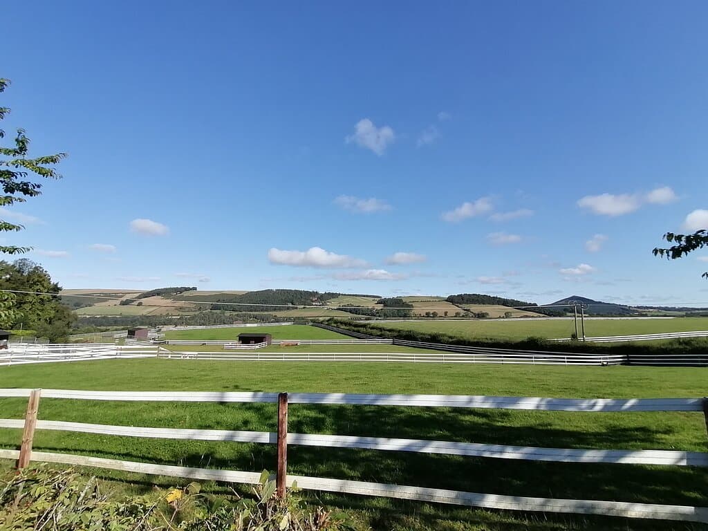 Gorgeous views, walking to the stone