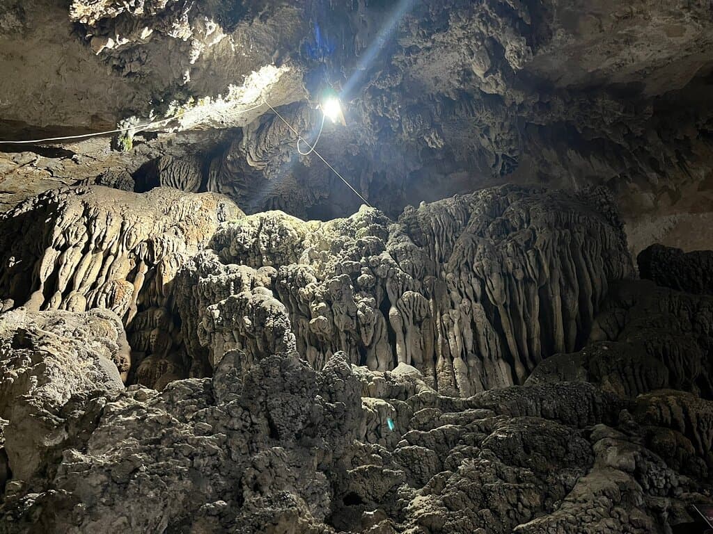 Mamut Caves