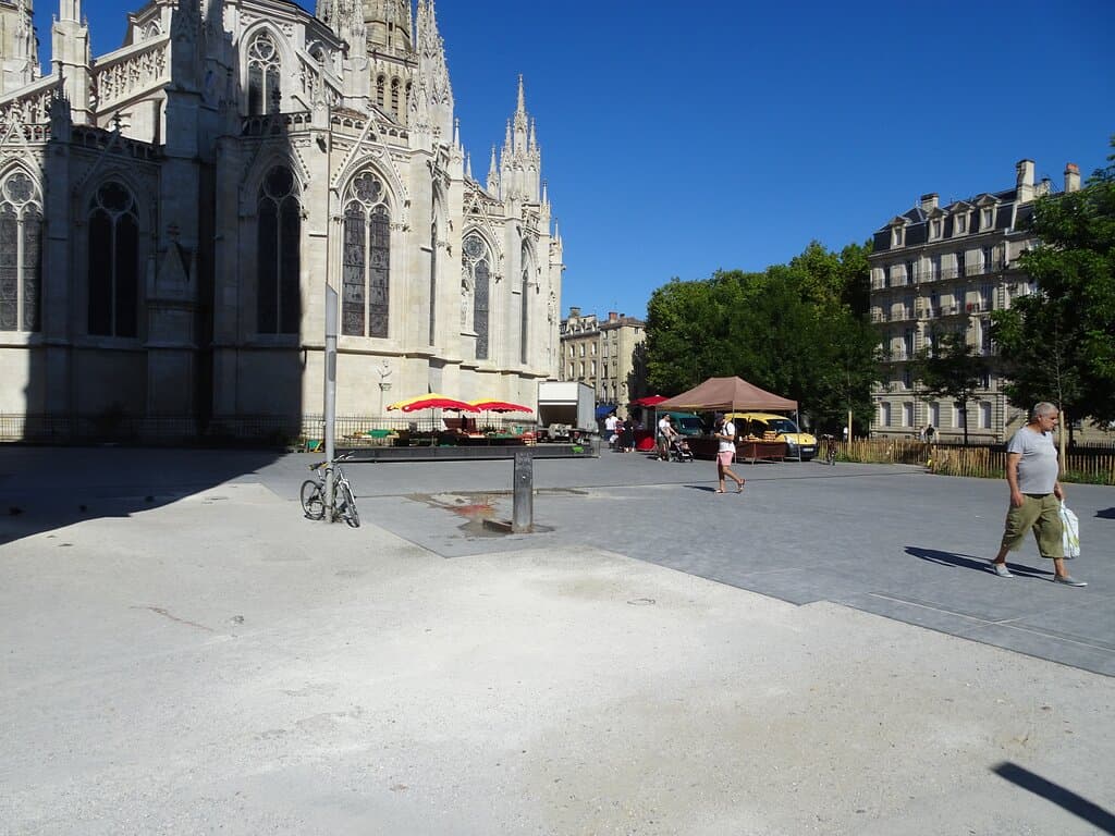 A small Farmer's Market is setting up in the square