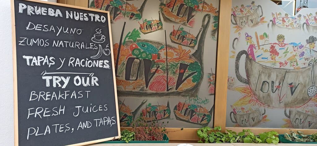 Desayunos y gran variedad de zumos naturales