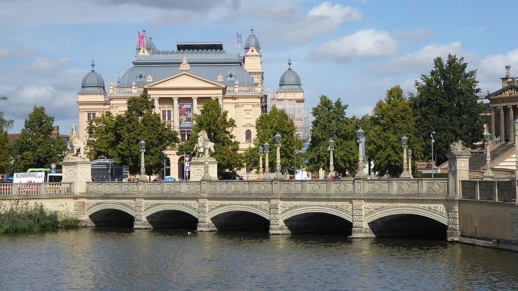 Mecklenburgisches Staatstheater