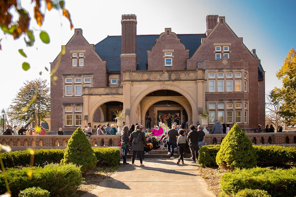 Dia de los Muertos Celebration at the Oshkosh Public Museum, October 29, 2022. Photo courtesy of Oshkosh Area Community Foundation. By Thompson Photo Imagery (Max Hermans photographer). 
