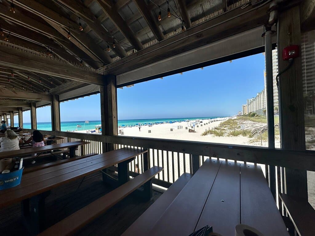 Pineapple Willy's Restaurant