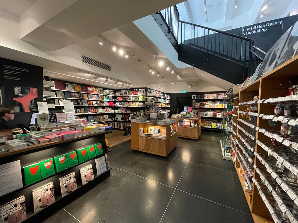 Gift Shop.