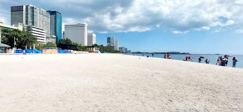 Manila Bay Dolomite beach