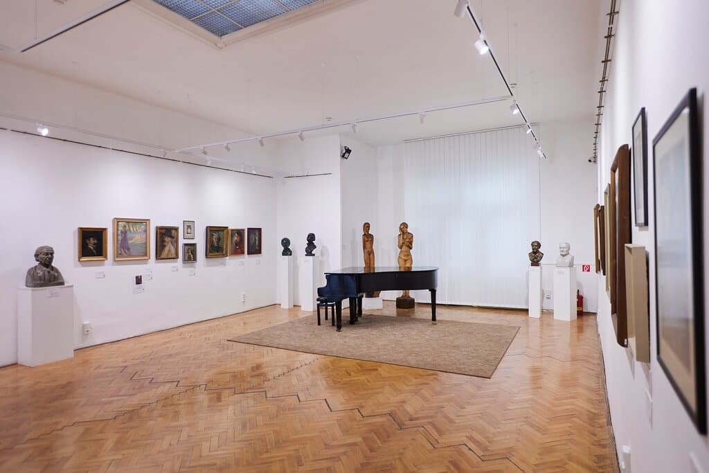 Art collection in the main room of the museum.