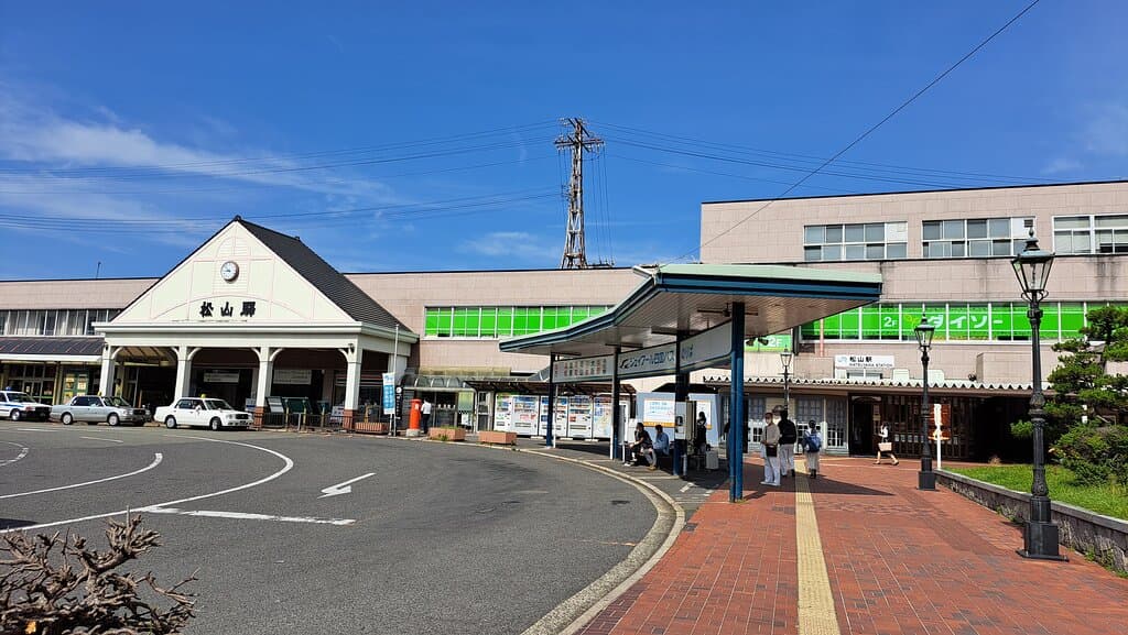 JR Matsuyama Station