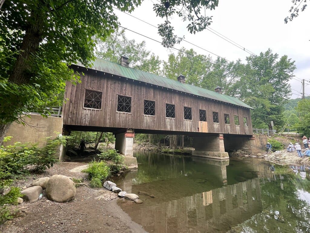 Emerts Cove Covered Bridge
