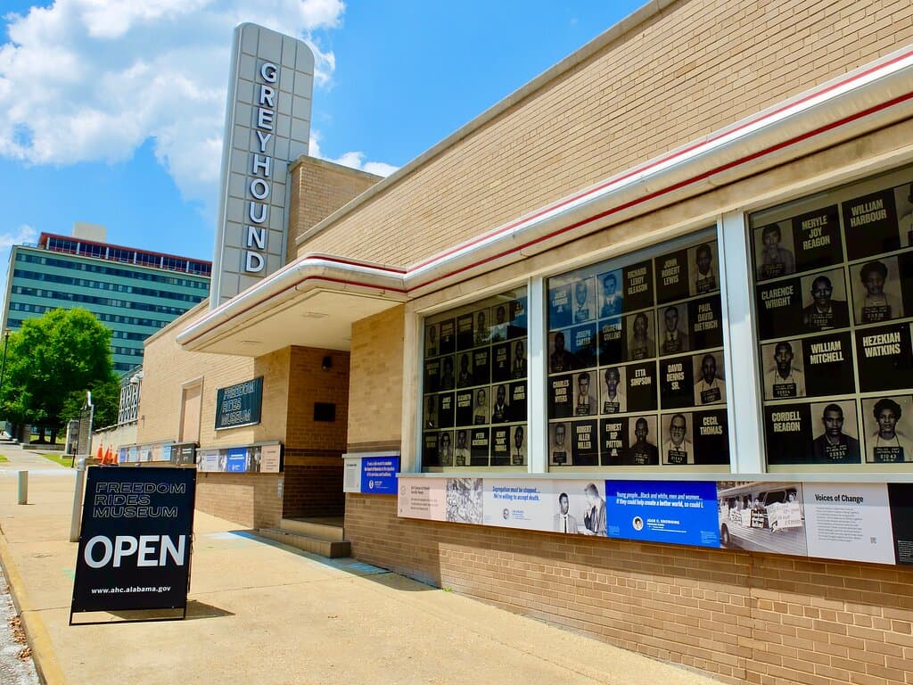 No photos allowed inside the museum