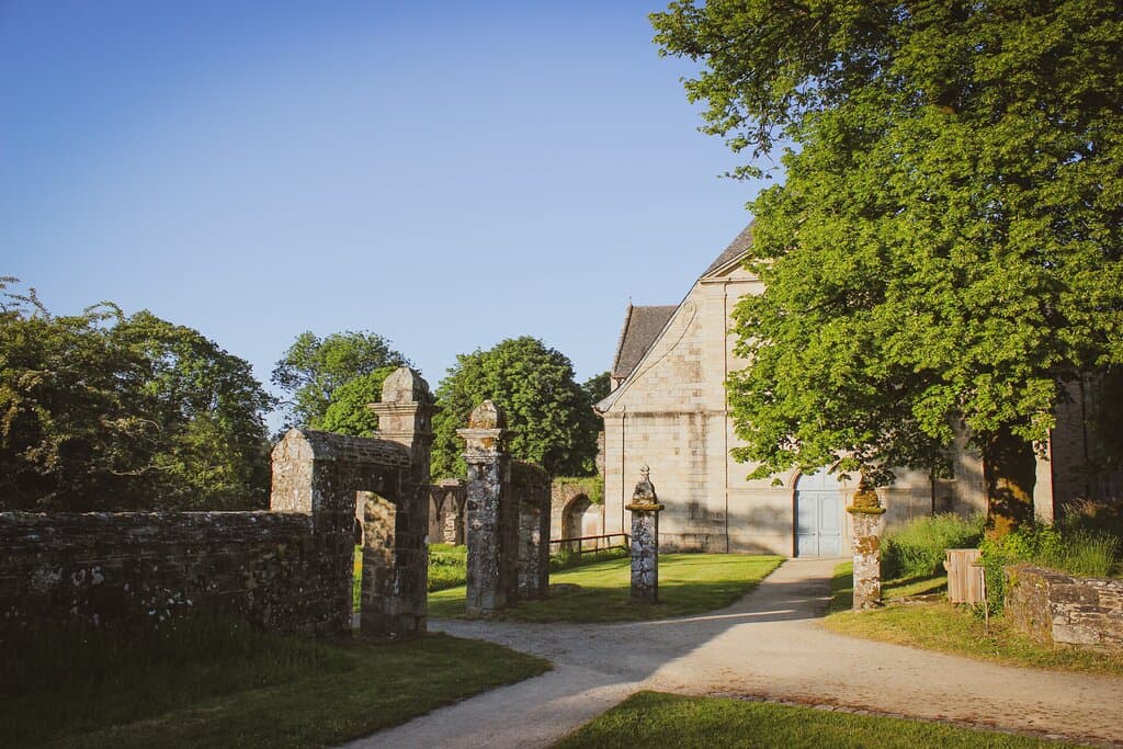 Abbaye du Relec, Plounéour-Menez