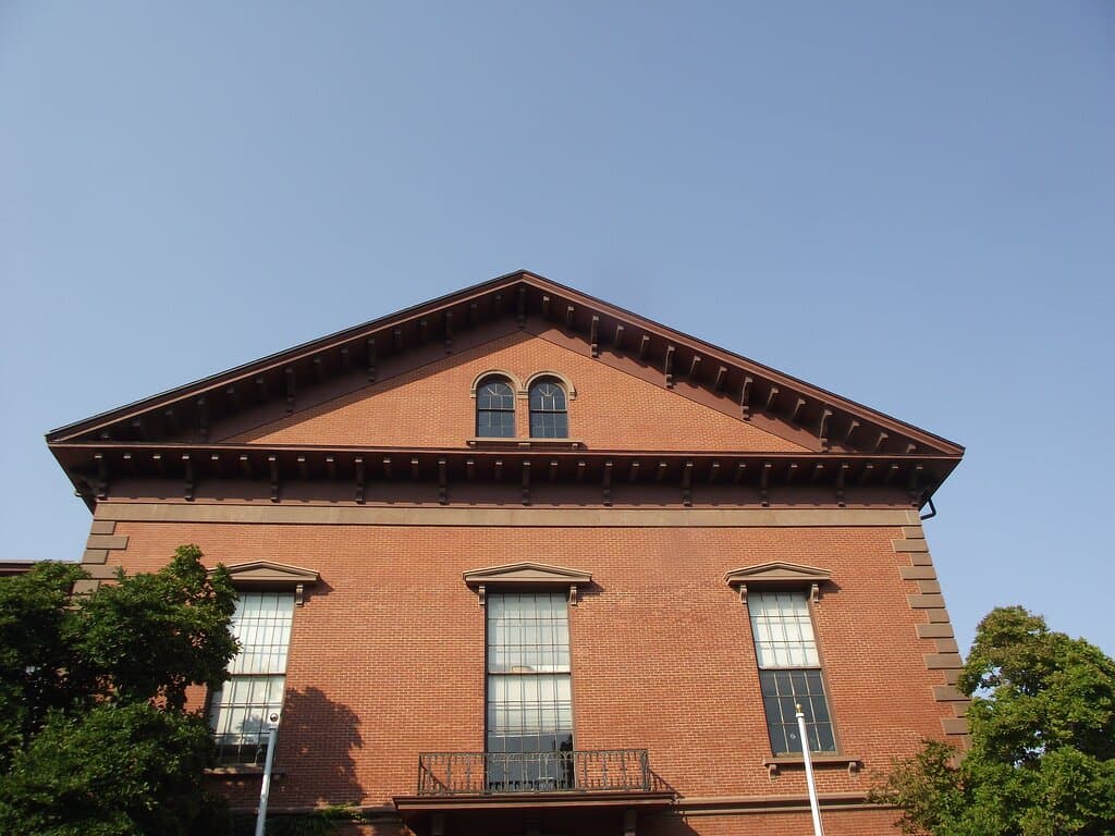 MA - NEWBURYPORT - CITY HALL - VIEW OF BRACKETED ROOF & WEATHER SHIELDS