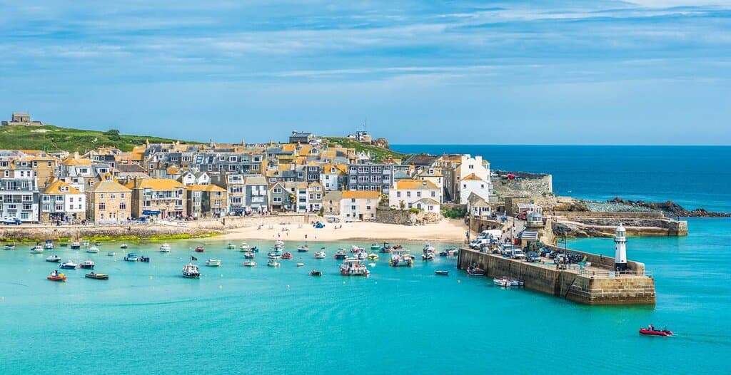 Harbour Beach St Ives