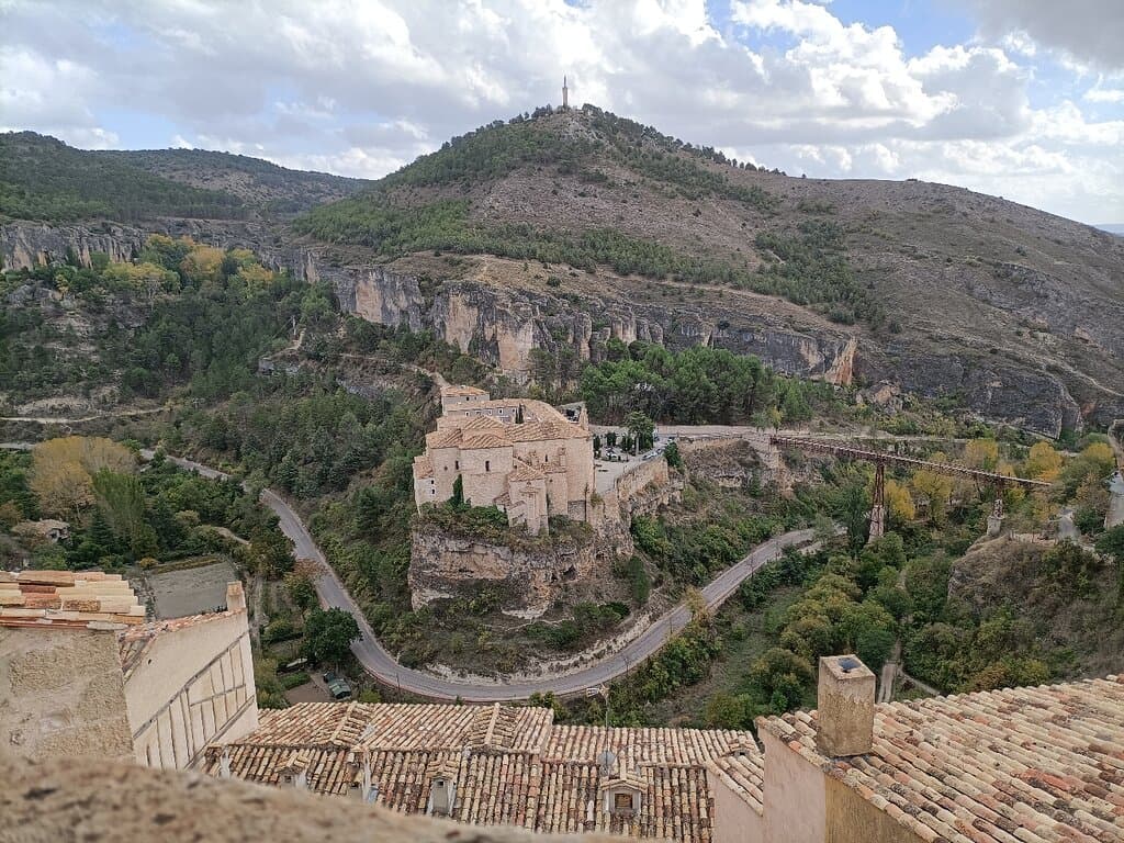 Iglesia de San Pedro is the oldest church in Cuenca and it is located in the highest point on the city (See also Cuenca Cathedral)