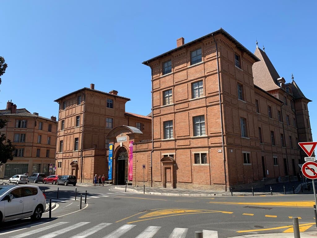 Façade du musée Ingres Bourdelle (juillet 2023)