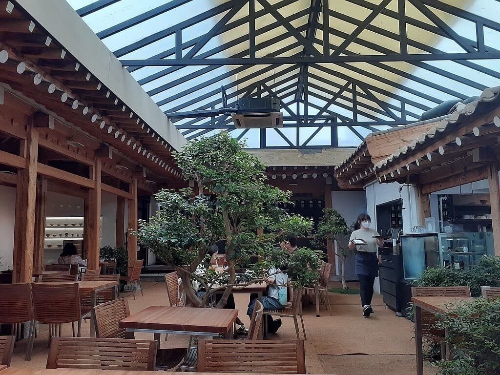 Seoul Museum of Traditional Korean Tea Utensils