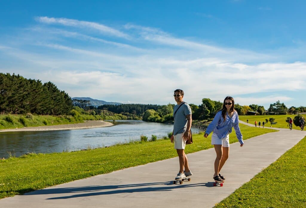 Our awa walkway spans more than 10km from end-to-end. If you want to tease your wanderlust and embark on the full journey, start at Paneiri Park off Maxwells Line and you'll end up at Riverside Drive. If you're simply after a stroll, good news! There are lots of access points to choose from.