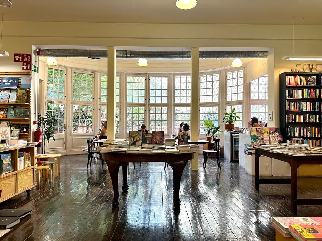 La Central Carrer de Mallorca Barcelona