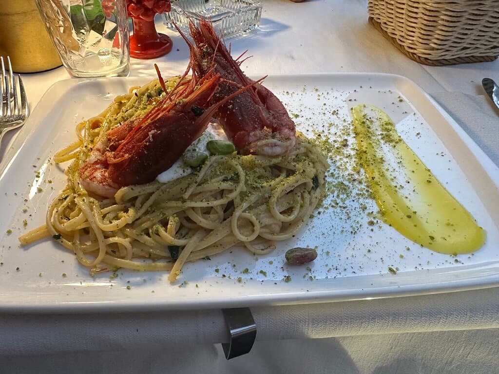 Linguine burrata e gambero rosso 