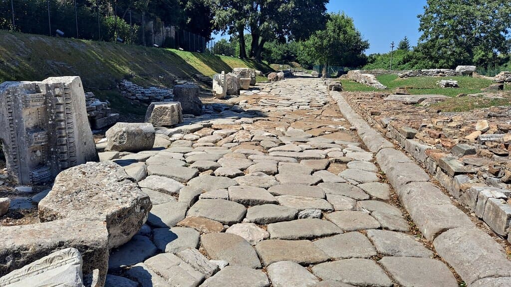 Decumanus Aratria Galla