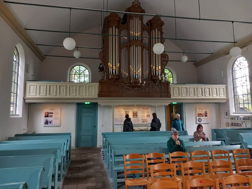 Interieur van de doopsgezinde vermaning