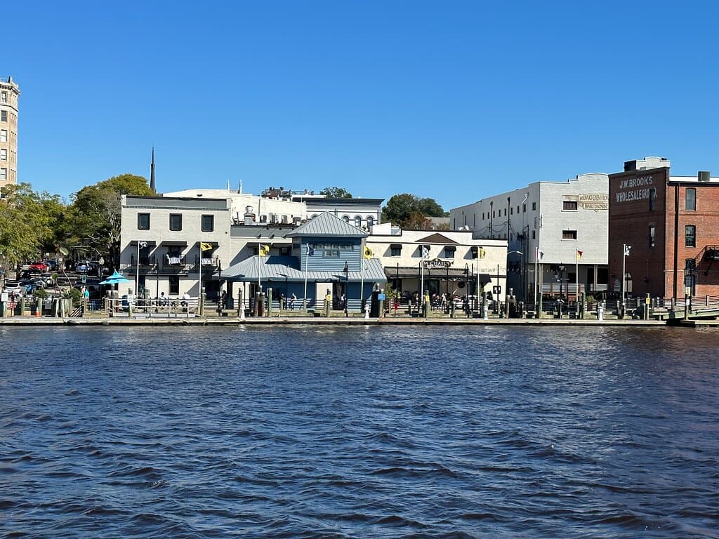 River walk from the boat tour