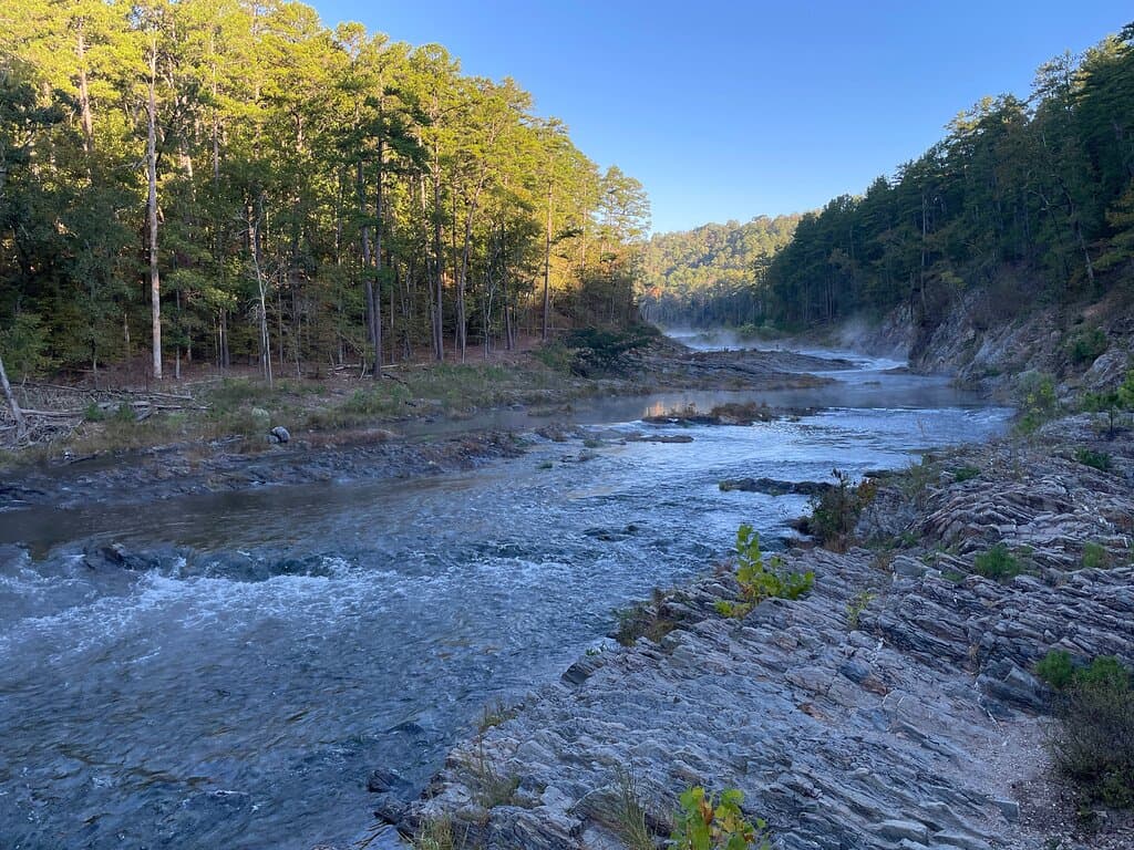 Friends Trail Loop Trailhead - riverside
