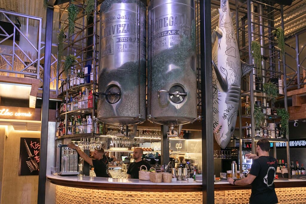 Cerveza de bodega Estrella Galicia.