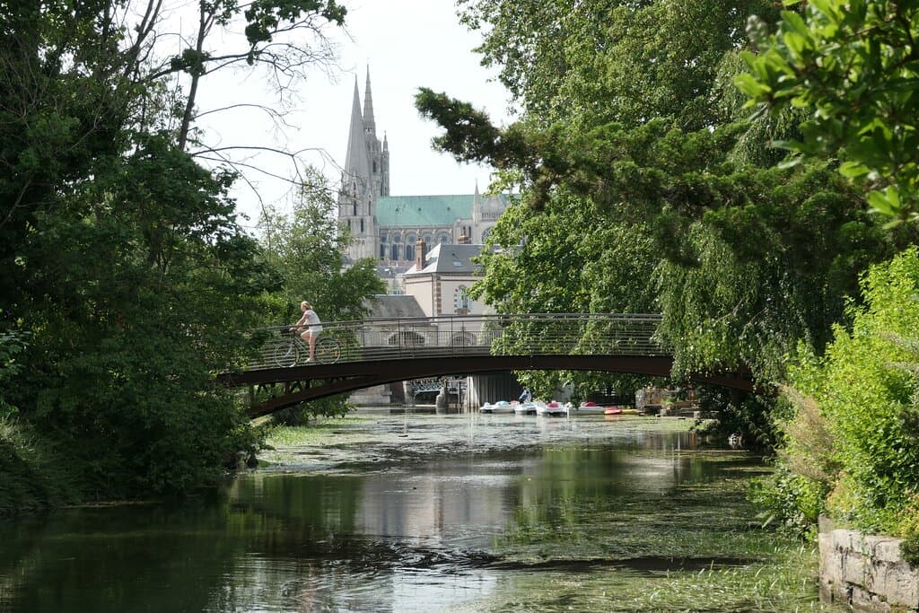 Chartres, Cathedral seen from Parc des Bords de l'Eure