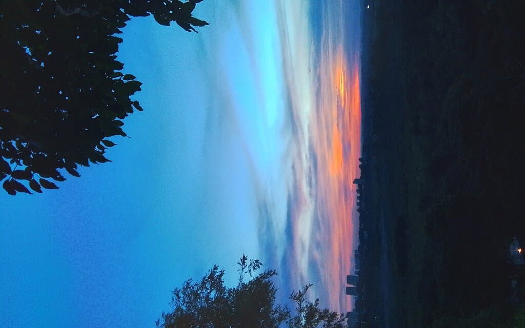 The sunset at Banhado São José dos Campos/ SP