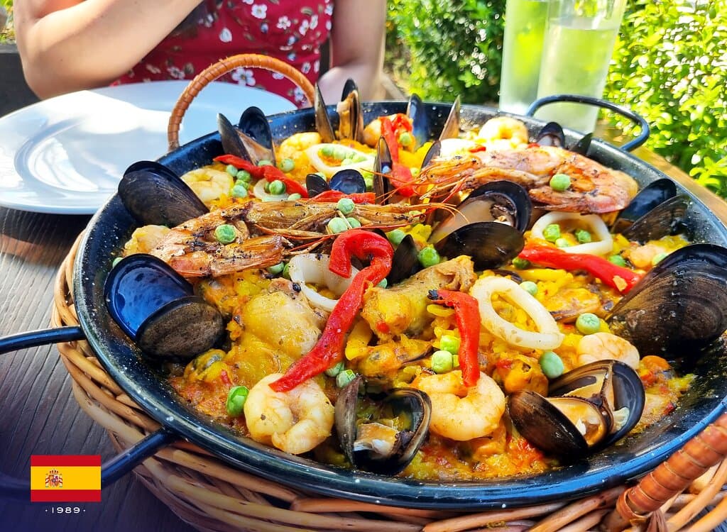Paella Mixta