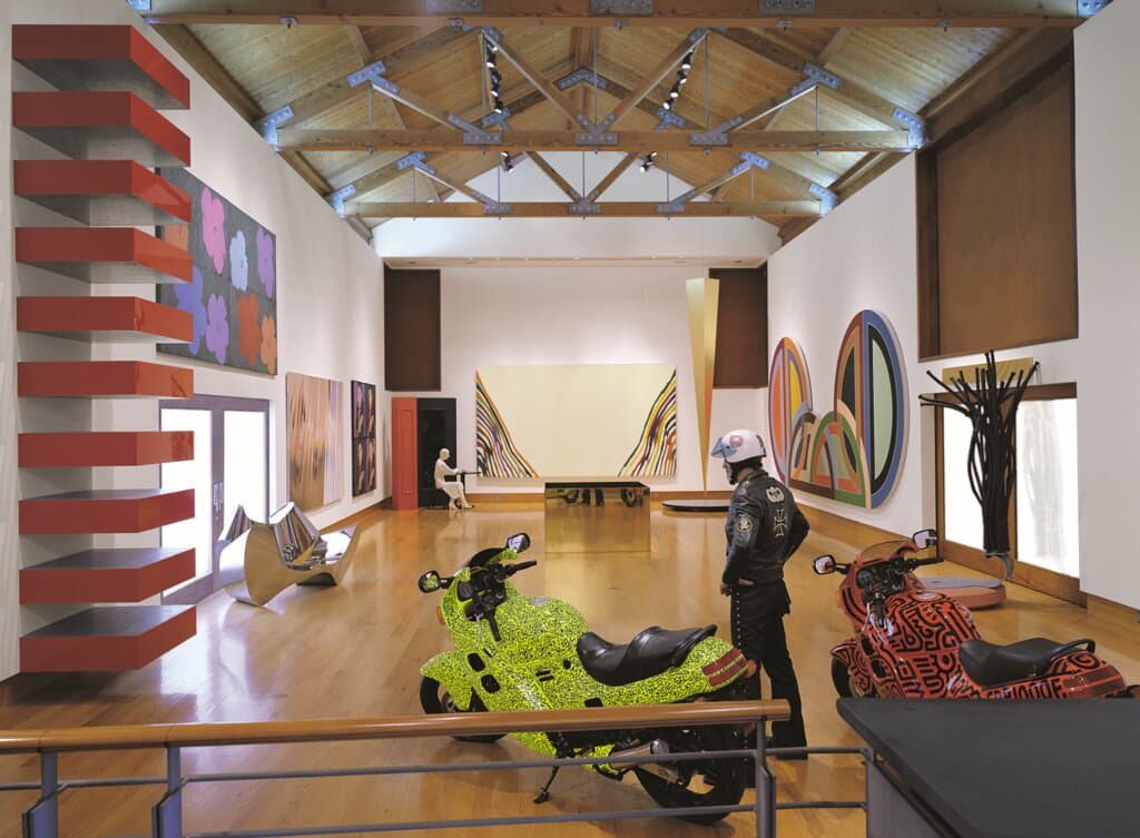 Frederick R. Weisman Art Foundation Annex Gallery.
Designed by Franklin D. Israel 
