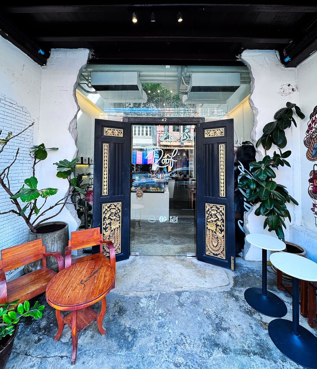  🌟 Welcome to ROOF – Where Every Bite is a Journey! 🌟