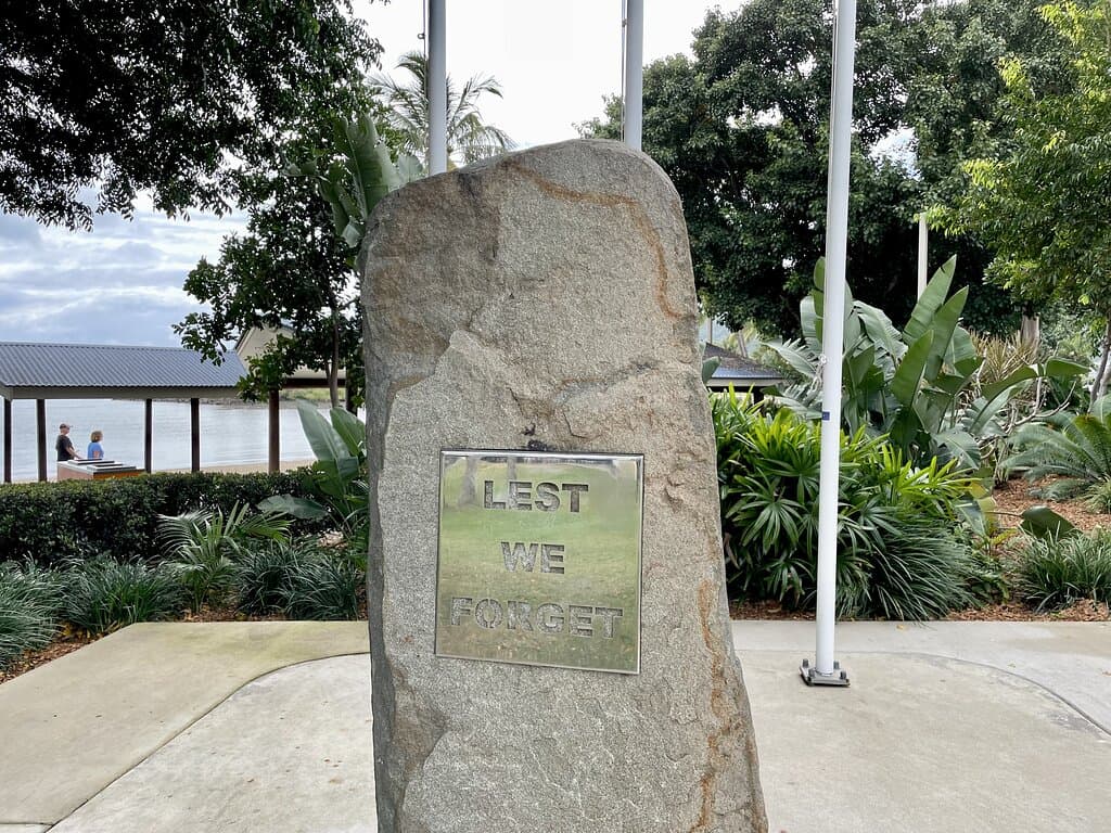 This humble cairn-like monument honours all Australian servicemen and women who have served in  war or conflict. 
