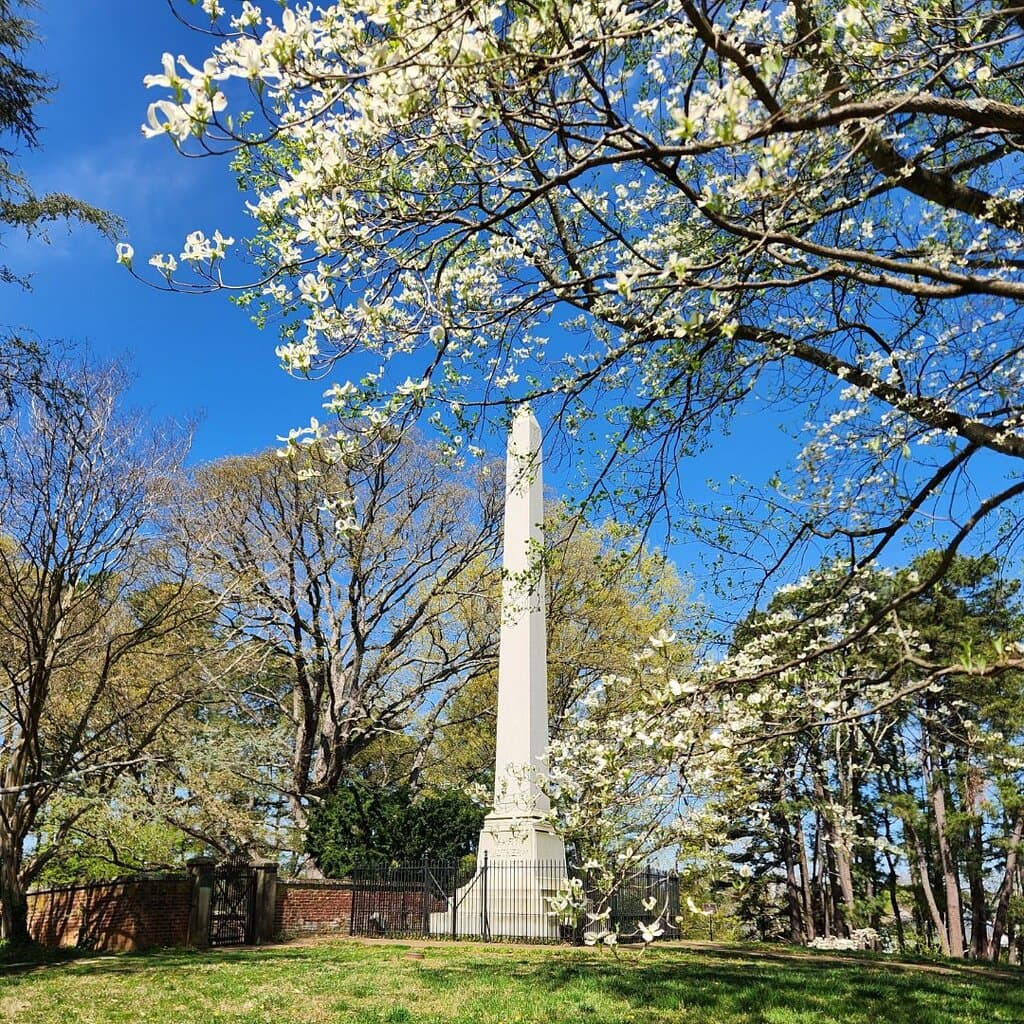 Springtime is a special time to visit the Mary Washington Monument, the first monument to a women, erected by women.