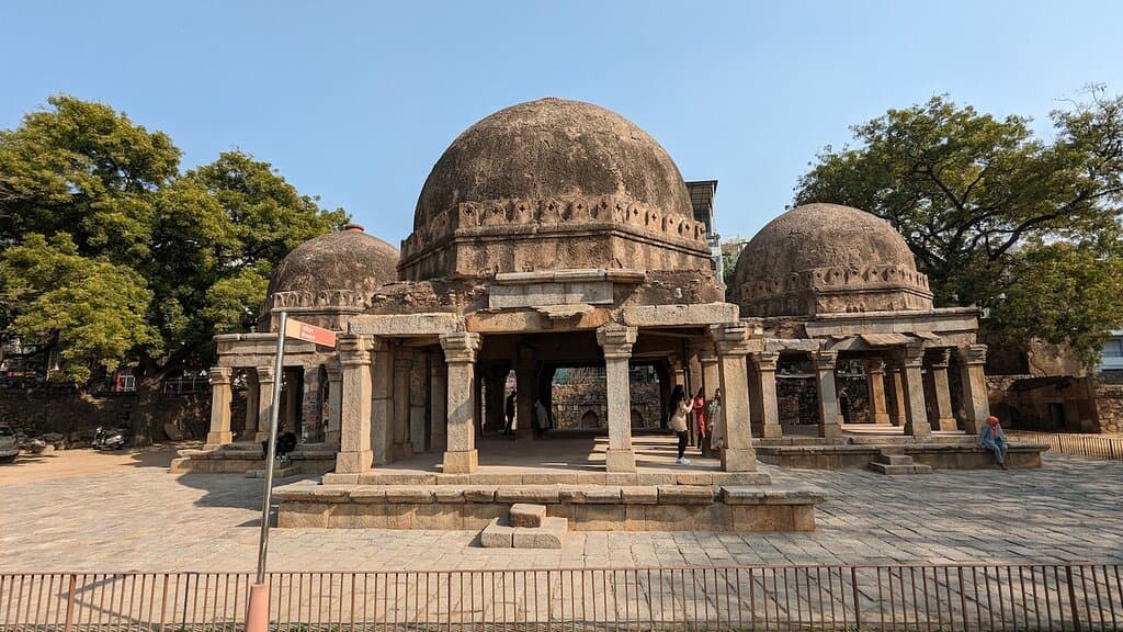 Hauz Khas Complex 